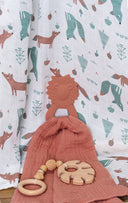 Little Safari Baby Gift Set with Safari Muslin Wrap, Muslin Comforter and Monstera leaf pram/gym toy